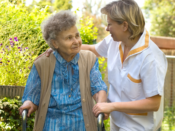 nurse an an elderly woman